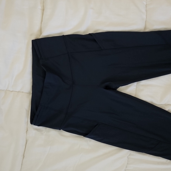 Lulu lemon 7/8 pants - Picture 1 of 9